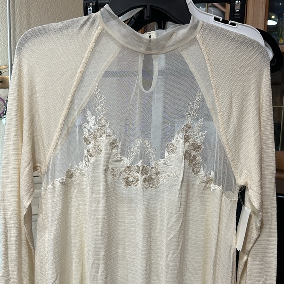 Free People Top - Picture 2 of 8